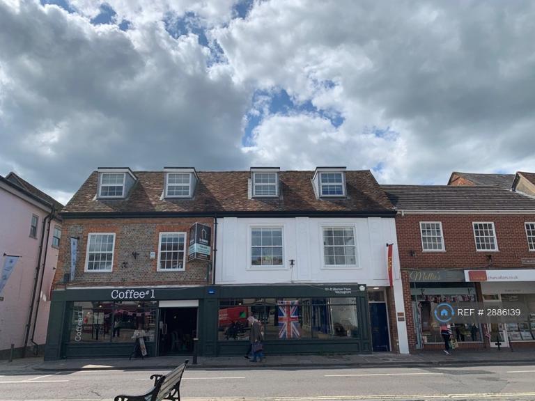 1 bedroom flat in Market Place, Wallingford, OX10 (1 bed) (#2886139)
