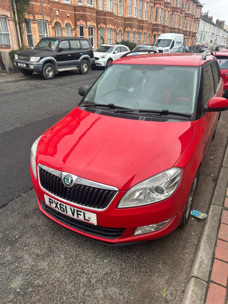 Skoda, FABIA, Estate, 2012, Manual, 1598 (cc), 5 doors