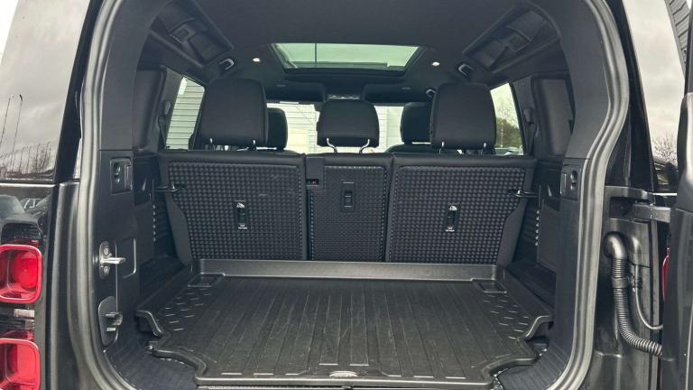  Land Rover Defender 3.0 D250 X-Dynamic SE 110 5dr Auto SUV Diesel Automatic