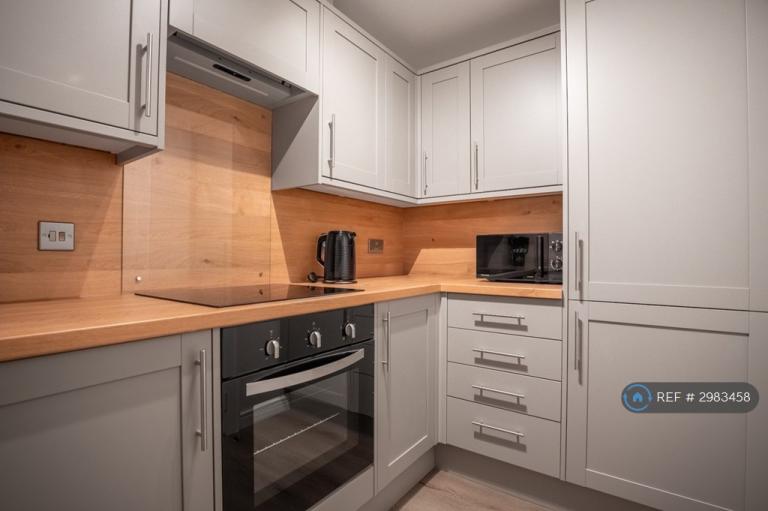 2 bedroom flat in Otago St, Glasgow, G12 (2 bed) (#2983458)