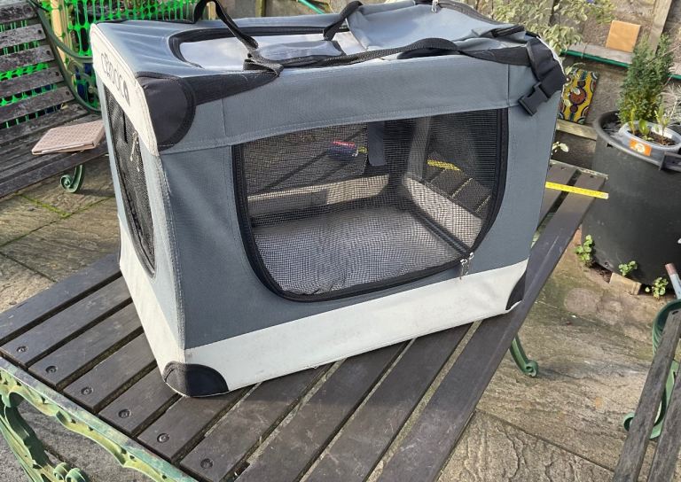 Dog cat crate 