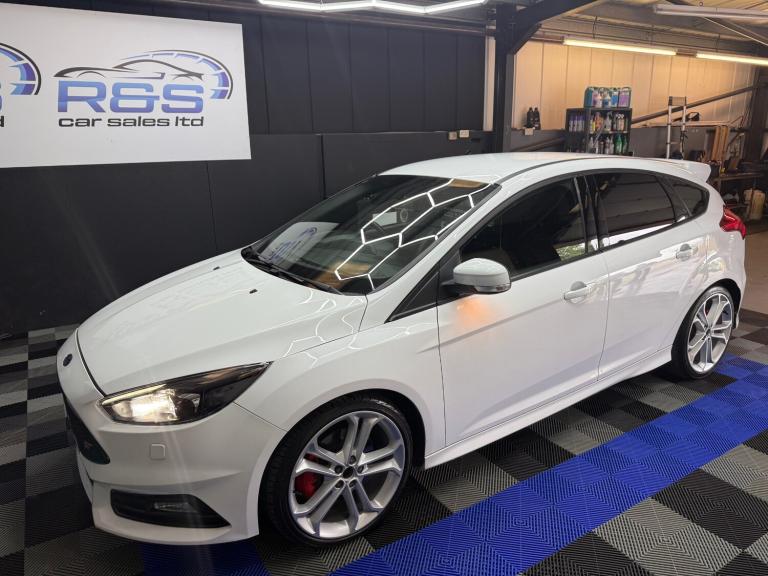 2018 Ford Focus 2.0T EcoBoost ST-3 Navigation 5dr HATCHBACK Petrol Manual