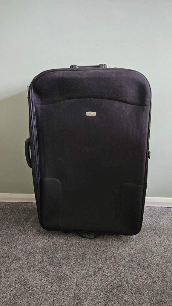 Skyflite London Black XL Suitcase 2-Wheel Soft Shell 86 x 66 x 29cm 