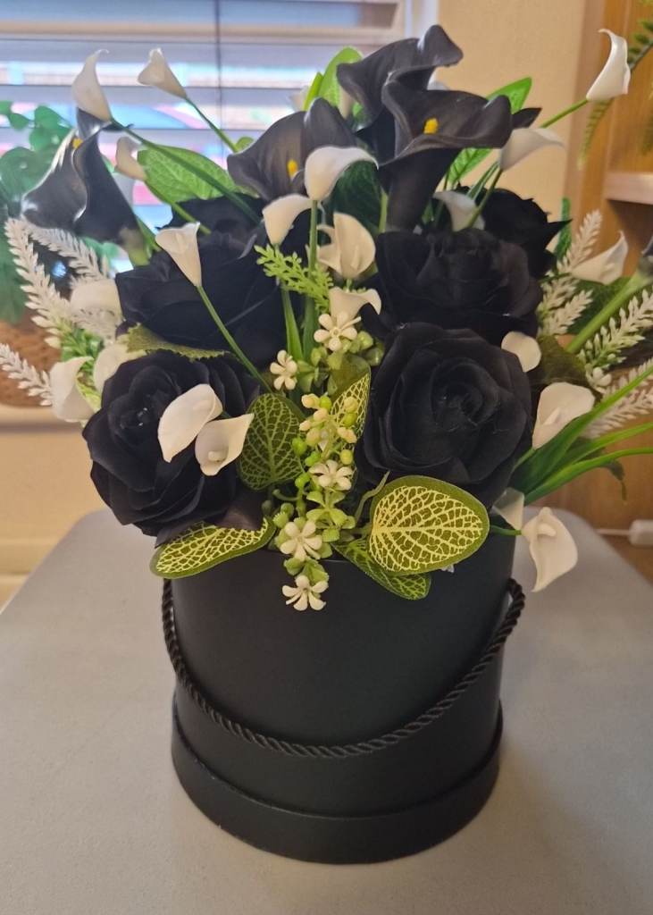 Artificial Black and White Flower Arrangement in Round Box