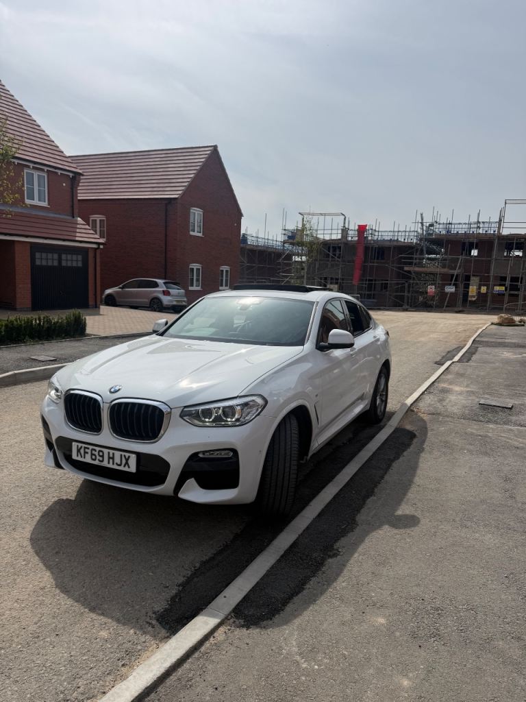 BMW X4 2019 2.0 Diesel – Excellent Condition | Panoramic Roof | Full History