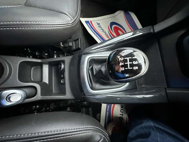 FINANCE AVAILABLE 2017 FORD ECOSPORT 1.0 ECOBOOST 5 DOORS 6 MONTHS WARRANTY