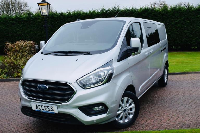 2022 Ford Transit Custom 2.0 320 EcoBlue Limited Crew Van Auto L2 H1 Euro 6 5dr PANEL VAN Diesel ...