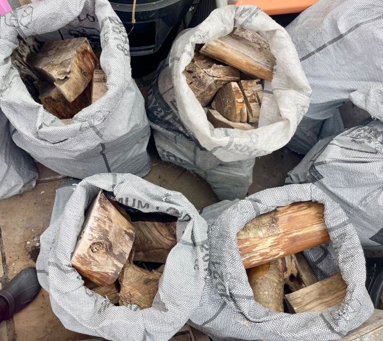 Wood burning logs, seasoned, Ash