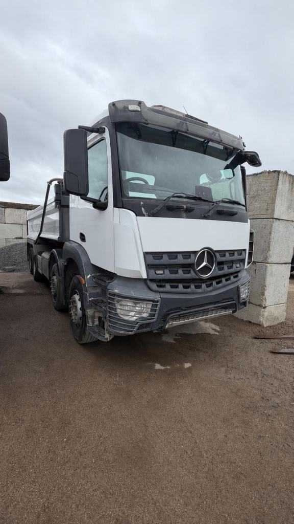 2019 Mercedes-Benz Arocs 3248 8x4 Steel Body Tippers