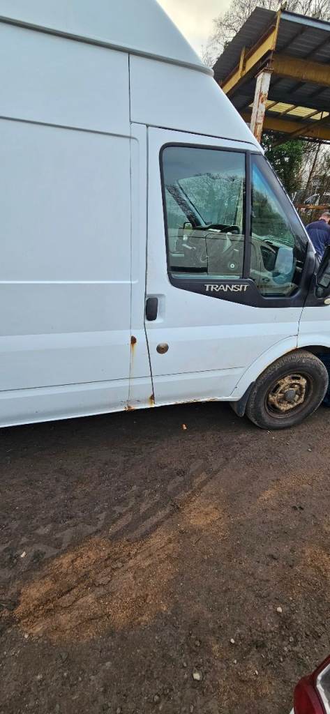 Ford transits breaking