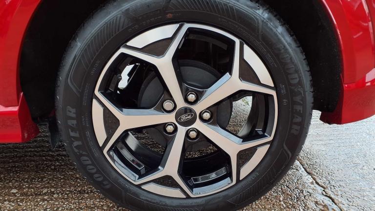 2025 Ford Puma 1.0 EcoBoost Hybrid mHEV ST-Line 5dr Hatchback Petrol Manual