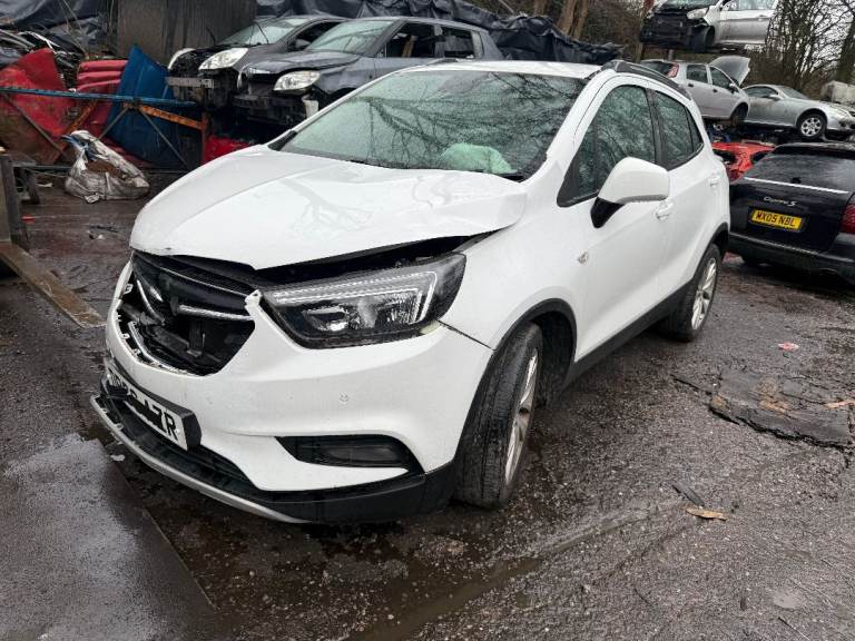 ♻️VAUXHALL MOKKA X 2016 WHITE 1.4 TURBO PETROL 5 DOOR BREAKING FOR PARTS♻️