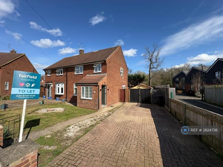 3 bedroom house in Ashridge Drive, Watford, WD19 (3 bed) (#2824736)