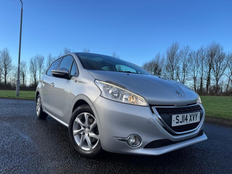 2014 Peugeot 208 1.2 VTi Style 5dr HATCHBACK Petrol Manual