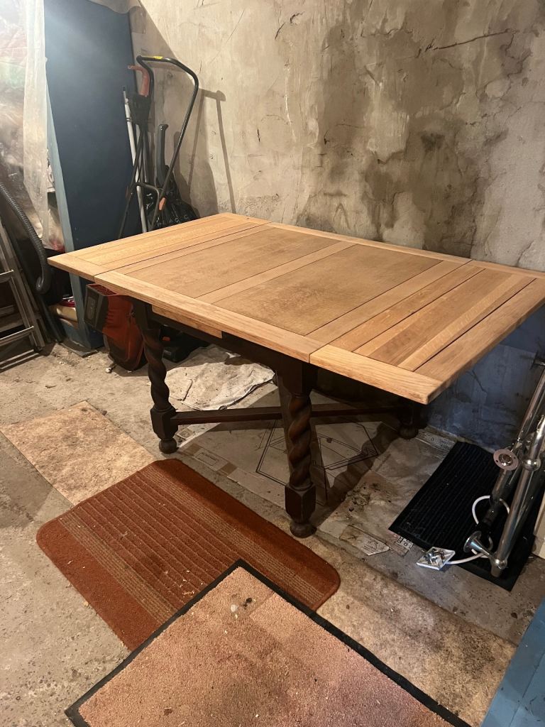 Antique solid Oak barley twist leaf extender dining room table 