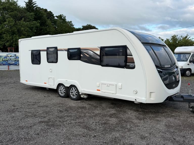 2019 SWIFT ECCLES 650 4 BERTH FIXED ISLAND BED CENTRE WASHROOM MOTOR MOVER 