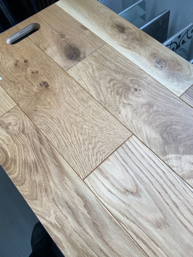 Engineering oak  flooring 
