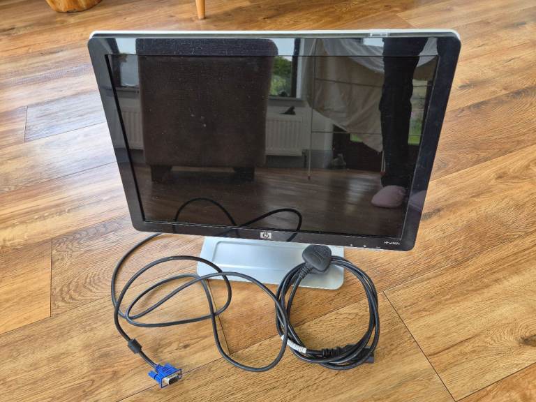 HP computer monitor