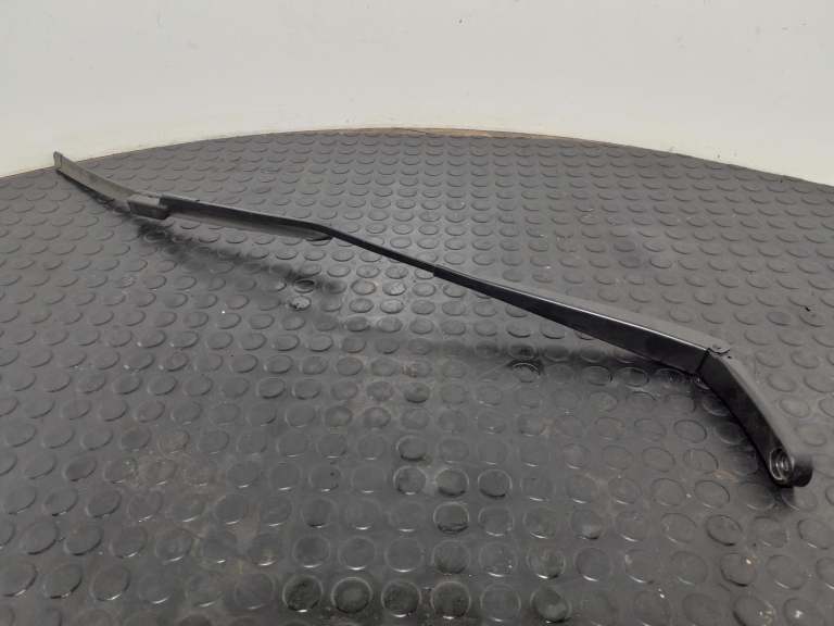 Volkswagen Golf Wiper Arm 2020-2024 5 Door Hatchback