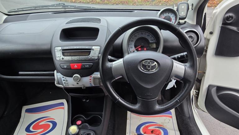2012 Toyota AYGO 1.0 VVT-i Fire Euro 5 5dr HATCHBACK Petrol Manual