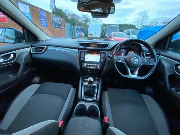 2018 Nissan Qashqai 1.2 DiG-T N-Connecta 5dr HATCHBACK PETROL Manual