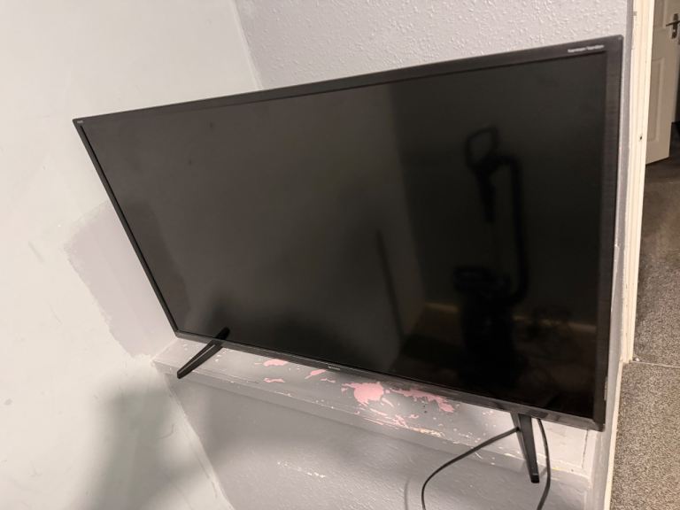 Sharp 40 inch tv with remote control 
