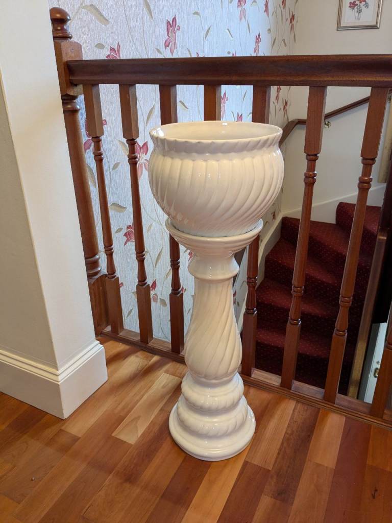 White Ceramic Plant Pot and Pedestal Stand – Good Condition