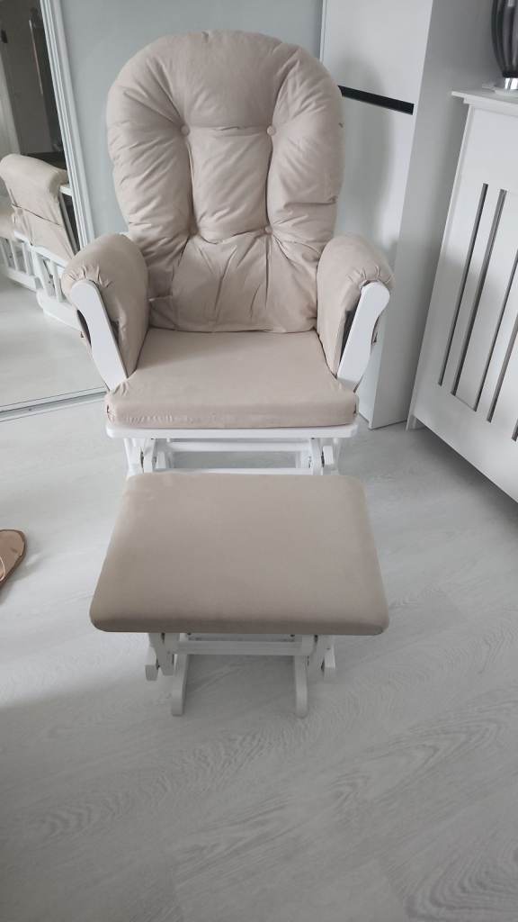 Rocking nursing chair for nursery
