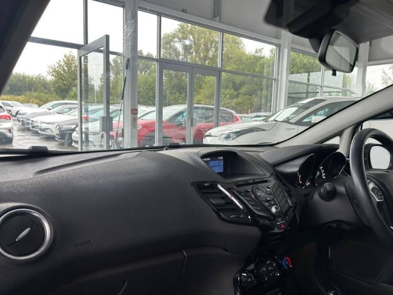 2016 Ford Fiesta 1.0T EcoBoost Zetec Hatchback 3dr Petrol Manual Euro 6 (s/s) (100 ps) 2 FOR Hatc...