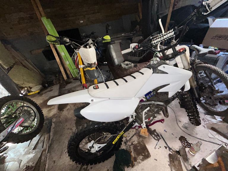 160cc M2R pit bike 