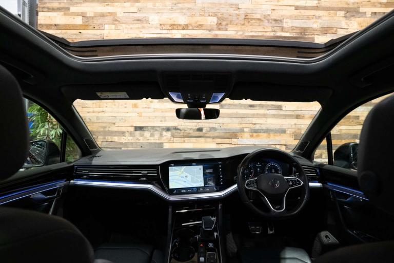 2021 Volkswagen Touareg 3.0 Touareg V6 Black Edition TDI Auto 4WD 5dr SUV Diesel Automatic