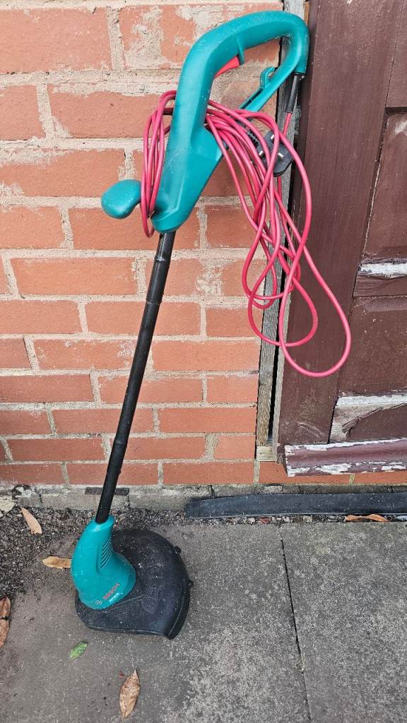 Bosch ART 26 SL Grass Trimmer – Good Condition