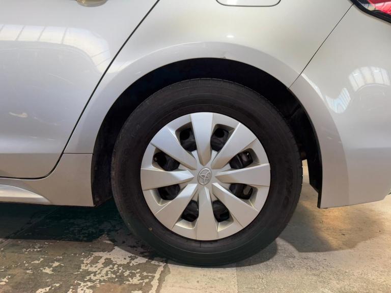 2020 Toyota Corolla 1 790 CC TOYOTA COROLLA TOURING Hybrid