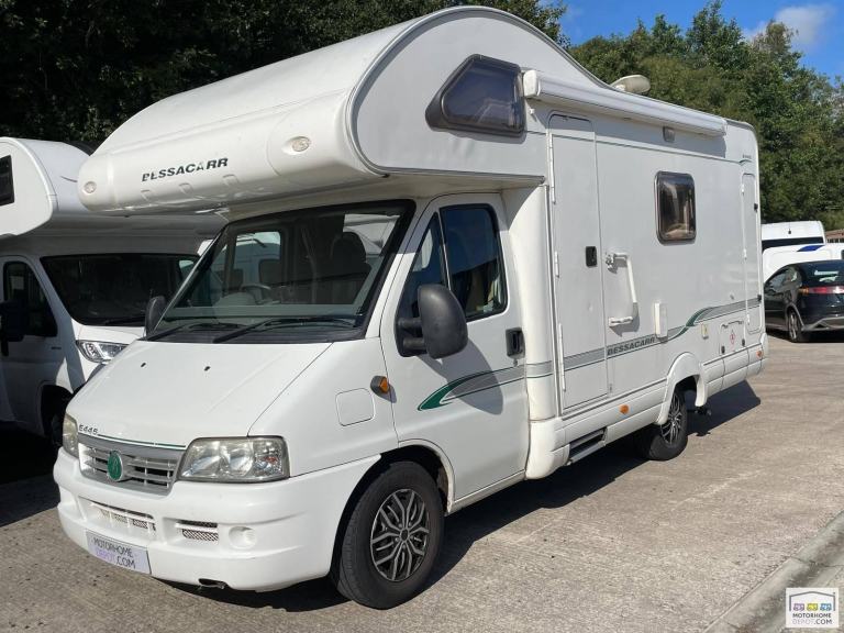 BESSACARR E445 2 BERTH END BATHROOM MOTORHOME FOR SALE