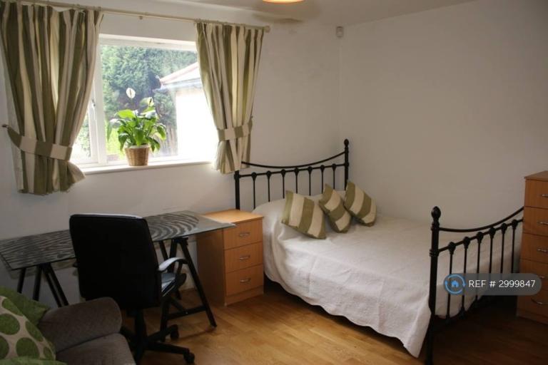 1 bedroom in Mayfield Rd, Southampton, SO17 (#2999847)