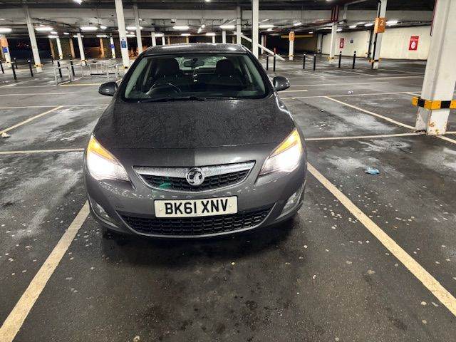 2011 Vauxhall Astra 2.0 CDTi SRi [200] 5dr manual, hatchback