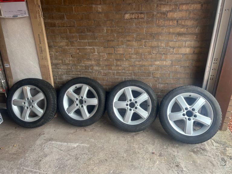 4 x Refurbished Mercedes 16 inch Alloy wheels with 2 x Dunlop + 2 x Avon 195 55 16 tyres (8mm)