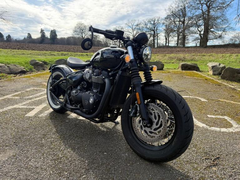 2020 Triumph Bonneville Baba, Black addition 1200