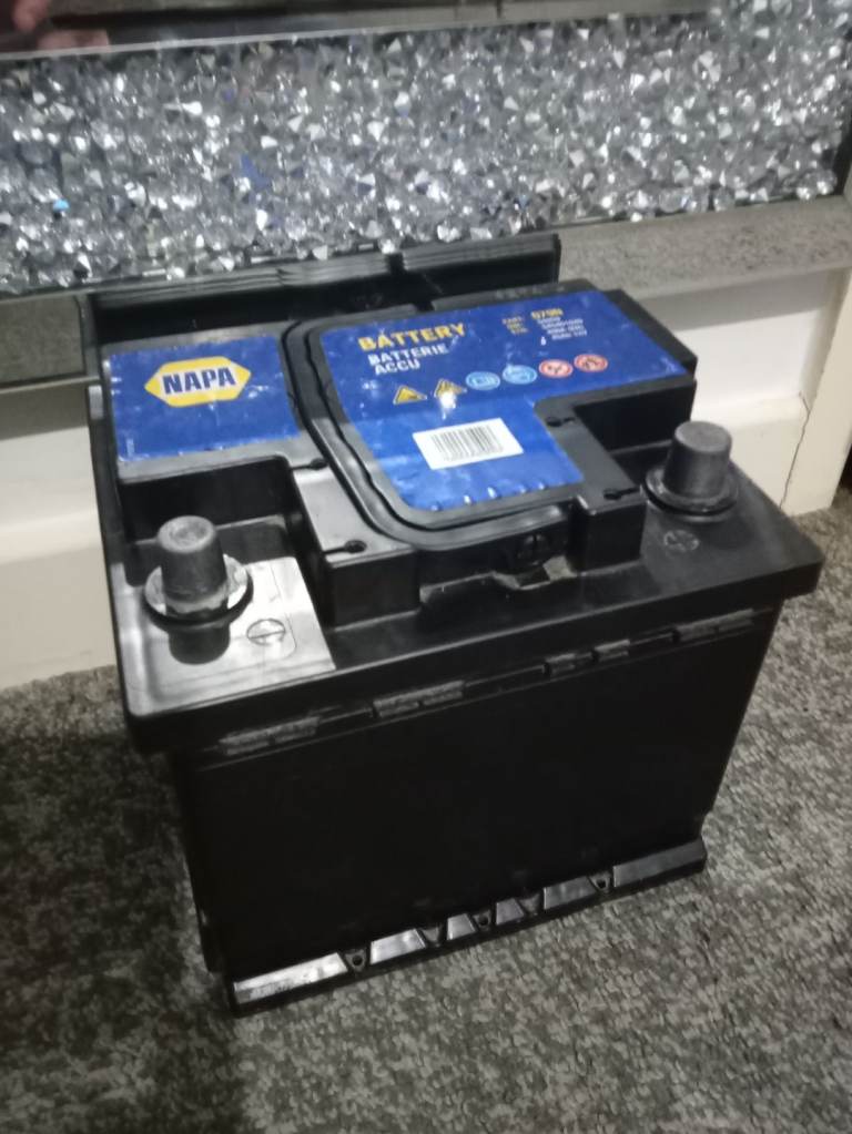 12v car battery. Brand new 6 month's ago. £25