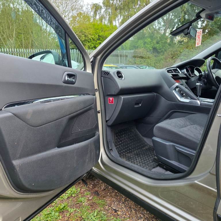 PEUGEOT 3008 ACTIVE E-HDi 1.6 DIESEL YEAR 2013 AUTOMATIC GEARBOX&LONG MOT £20 ROAD TAX PER YEAR!!!