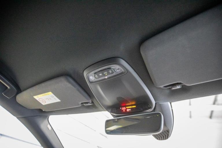 2019 Volvo V40 D2 [122] R DESIGN Edition 5dr Geartronic HATCHBACK DIESEL Automatic