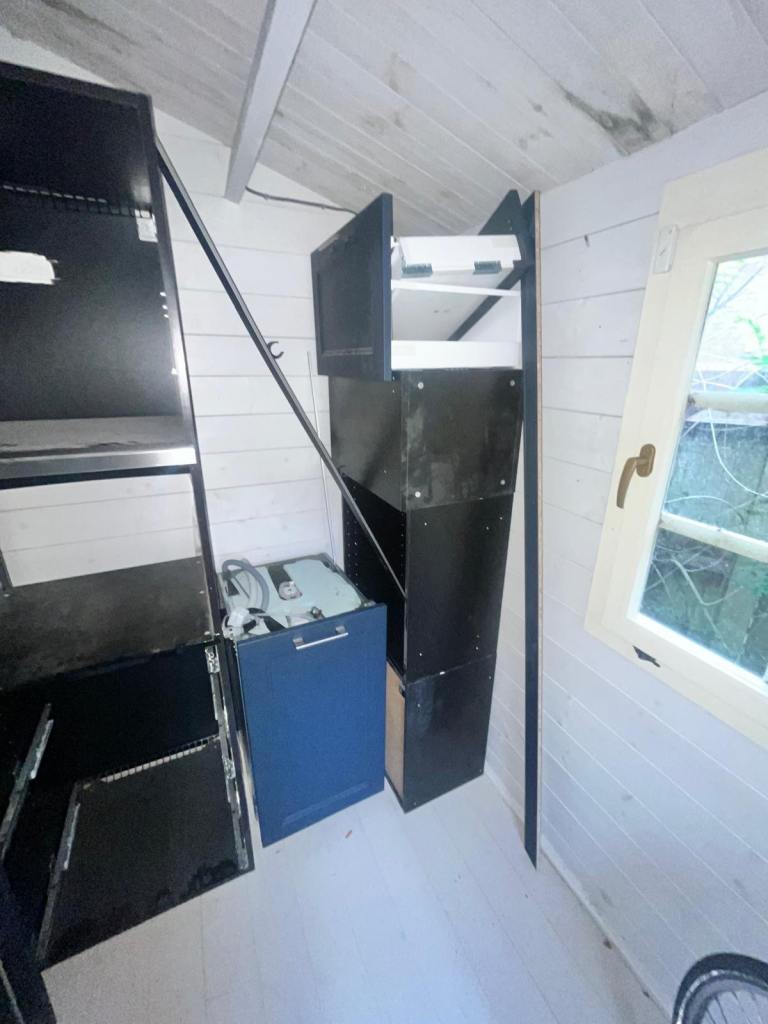 Kitchen and appliances for sale 