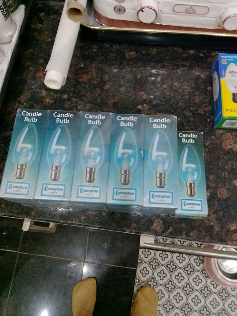 Free house bulbs (old tungsten type)