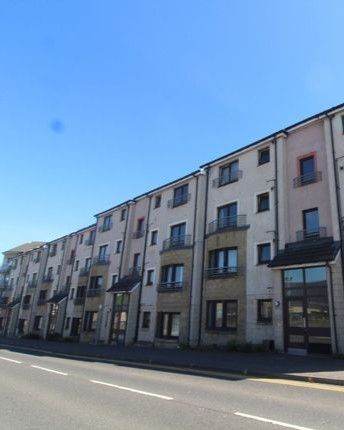 2 bed Top Floor Flat