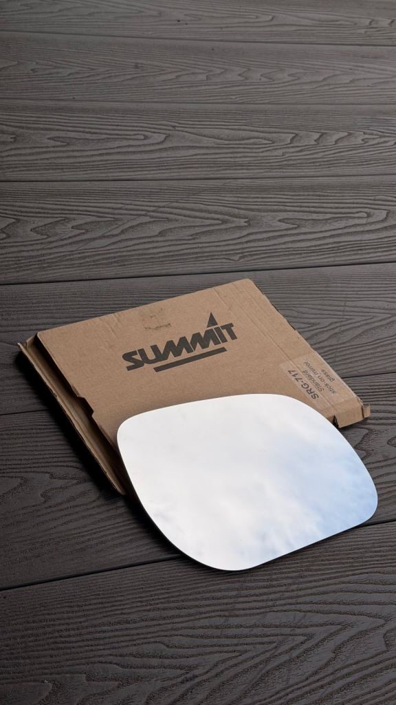 Summit SRG-717 for Toyota RAV 4 wing mirror glass 05-12 Right Driver side