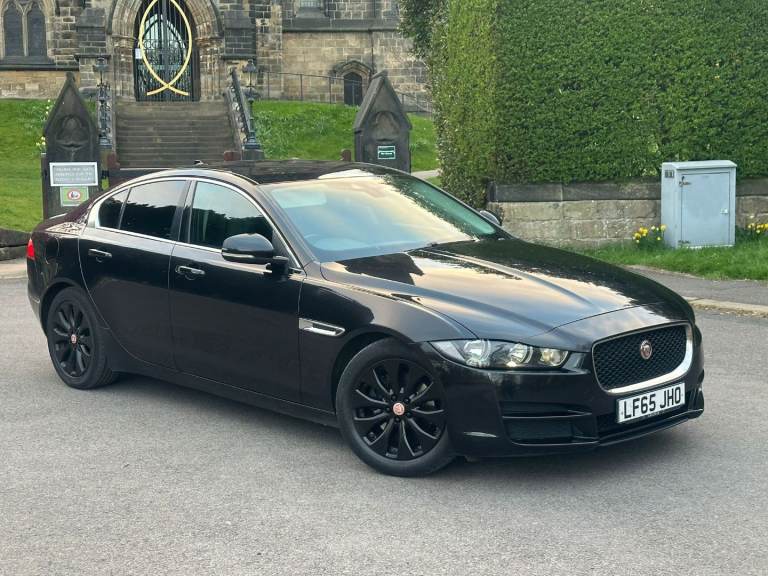 2015 jaguar XE 2.0D £20 Tax Ulez compliant euro 6 full leather Interior heated seats 