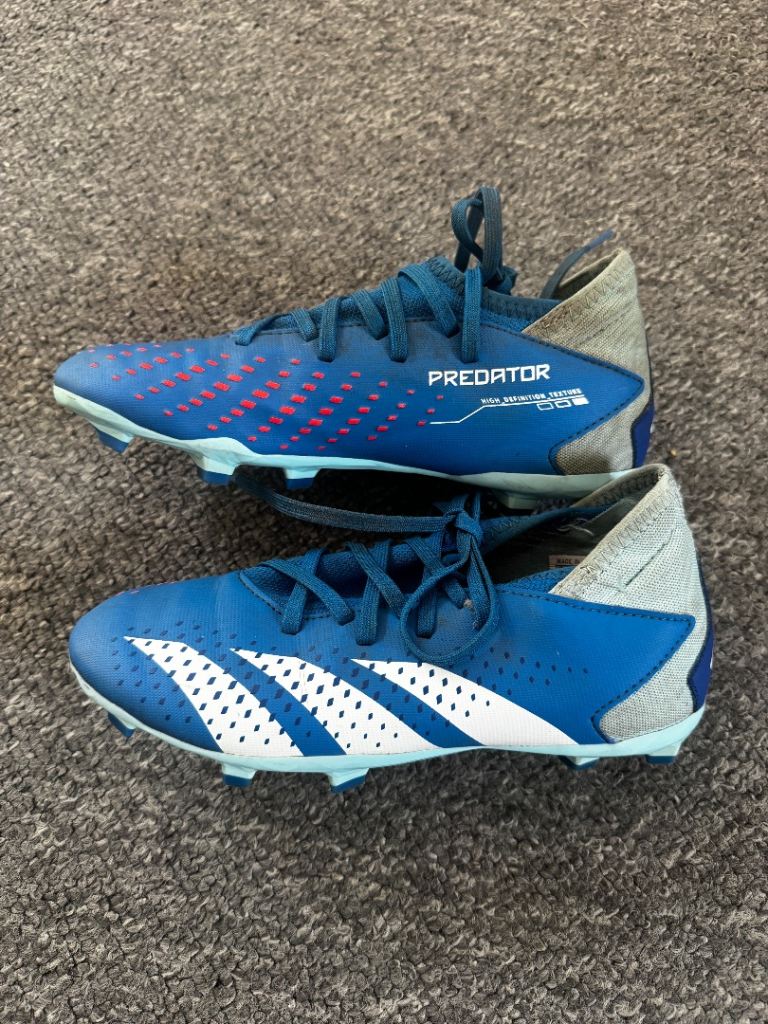 adidas Predator Turf Football Boots – UK 4 – £5