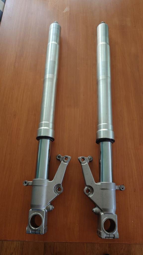 Suzuki Gsxr 750 srad front USD forks 