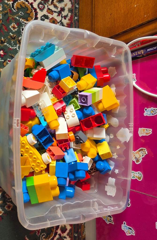 Large Box of Colourful Building Blocks – Good Condition