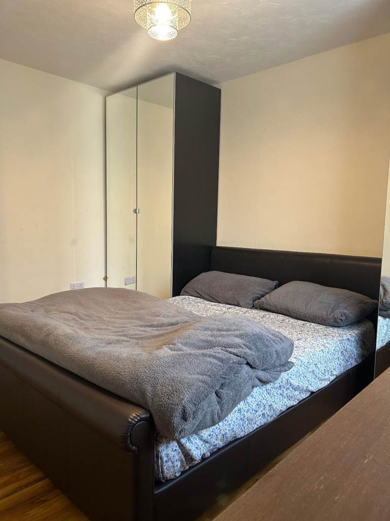 Furnished bed room for rent